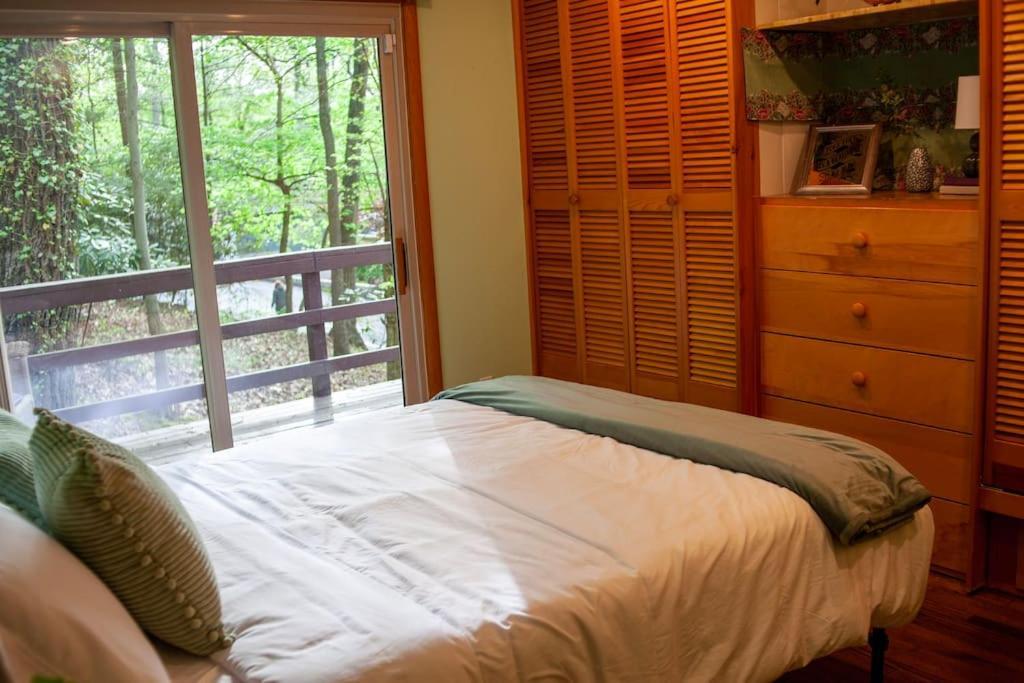 Modern Cabin With Hot Tub Grill Lake Beach Wineries Hiking Fishing And Hershey Park Family And Pet Friendly Superhosts On Ab&B Mount Gretna Zewnętrze zdjęcie