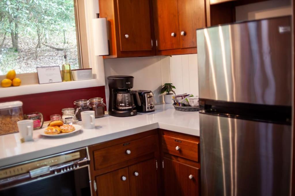 Modern Cabin With Hot Tub Grill Lake Beach Wineries Hiking Fishing And Hershey Park Family And Pet Friendly Superhosts On Ab&B Mount Gretna Zewnętrze zdjęcie