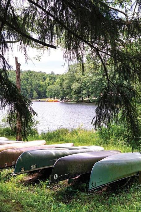 Modern Cabin With Hot Tub Grill Lake Beach Wineries Hiking Fishing And Hershey Park Family And Pet Friendly Superhosts On Ab&B Mount Gretna Zewnętrze zdjęcie