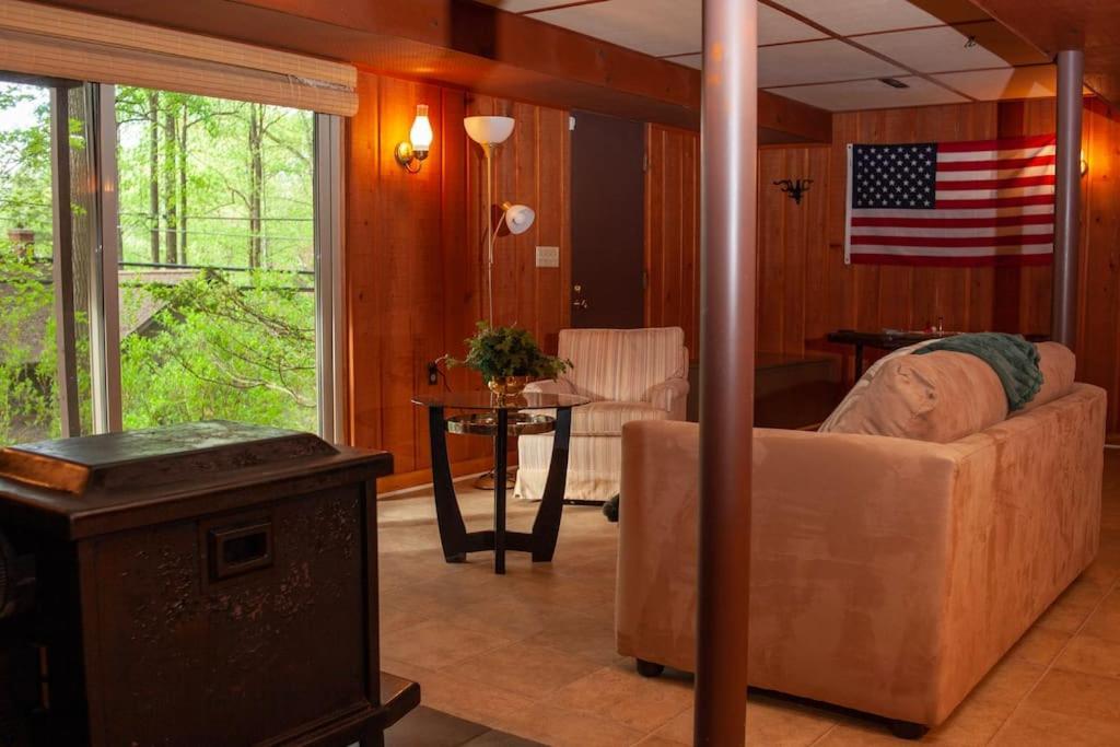 Modern Cabin With Hot Tub Grill Lake Beach Wineries Hiking Fishing And Hershey Park Family And Pet Friendly Superhosts On Ab&B Mount Gretna Zewnętrze zdjęcie