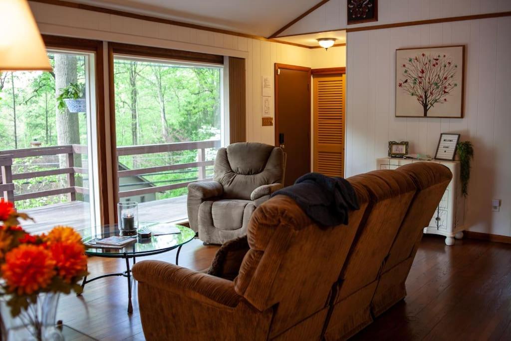 Modern Cabin With Hot Tub Grill Lake Beach Wineries Hiking Fishing And Hershey Park Family And Pet Friendly Superhosts On Ab&B Mount Gretna Zewnętrze zdjęcie