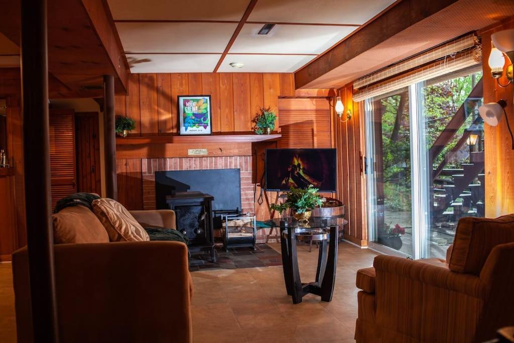 Modern Cabin With Hot Tub Grill Lake Beach Wineries Hiking Fishing And Hershey Park Family And Pet Friendly Superhosts On Ab&B Mount Gretna Zewnętrze zdjęcie